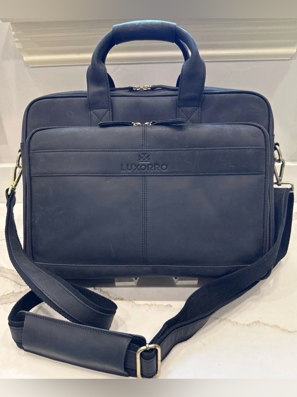 Luxorro Full-Grain Leather Laptop Bag Briefcase 15.5” X 11.75” X 3” Black